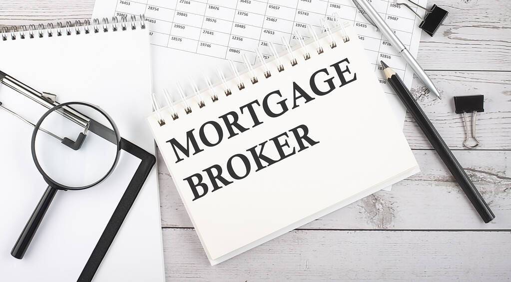 Navigating Financial Challenges: How Gold Coast Brokers Simplify Complex Money Matters